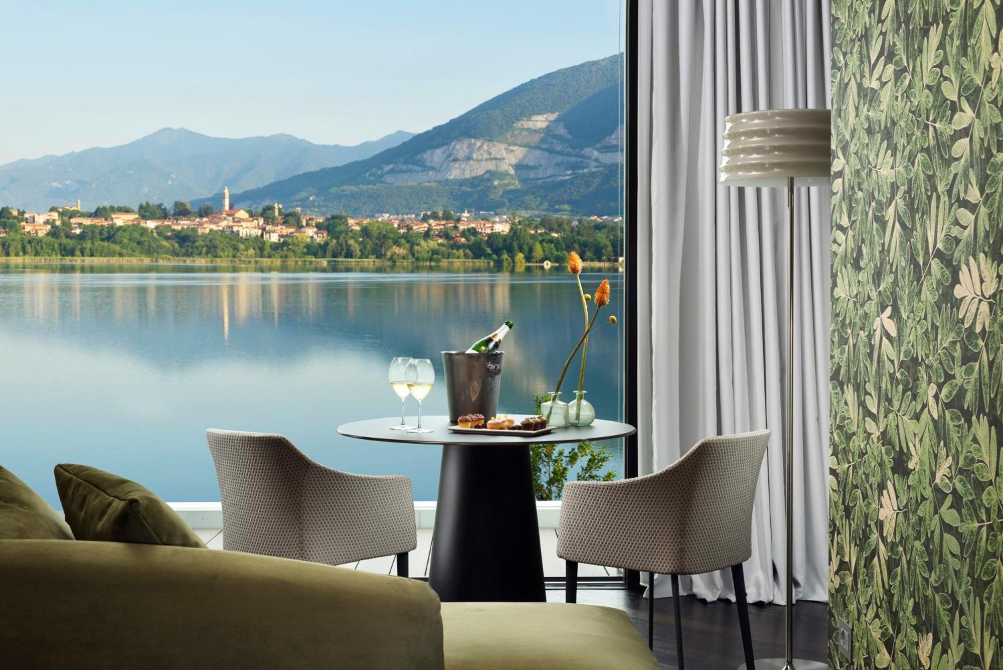 Bianca Relais Hotel Oggiono Bagian luar foto